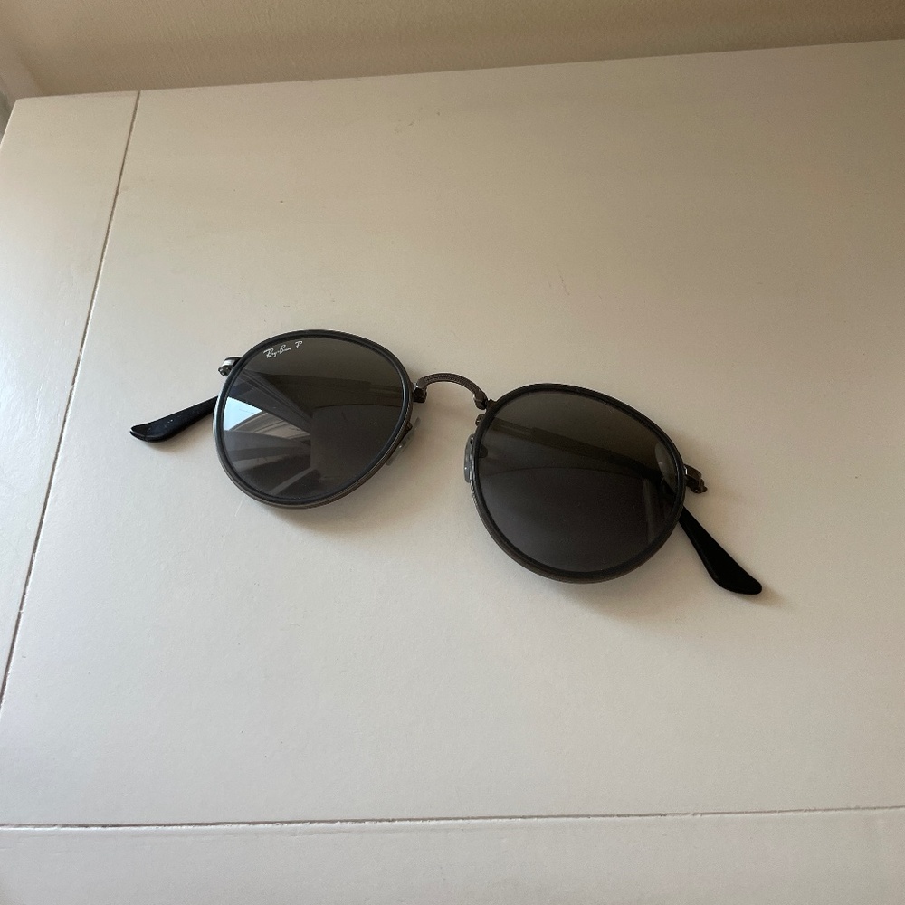 Fold-Up Ray-Ban Sunglasses - Polarized Blue/Gray lens, Polished Black Frame